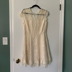 BB Dakota cream lace dress
